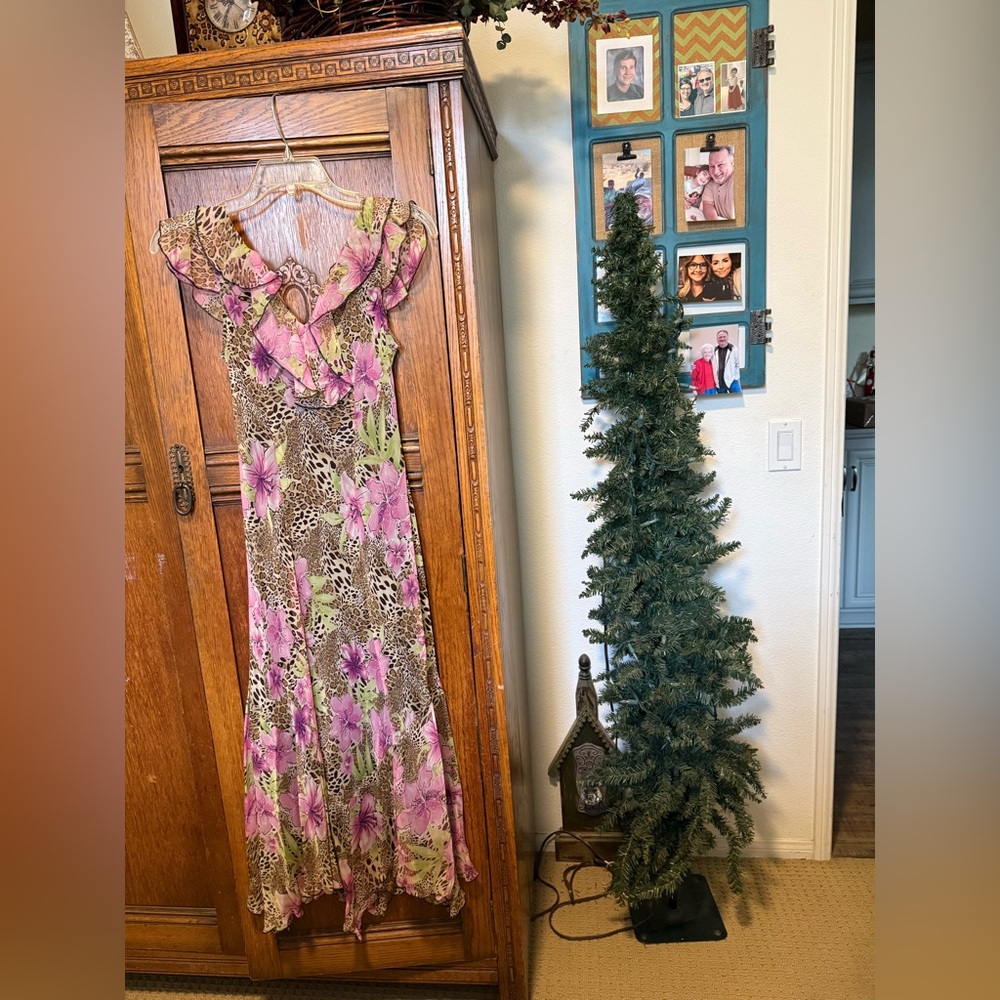 Robbie Bee Vibrant Floral and Leopard Print Dress - Picture 6 of 12
